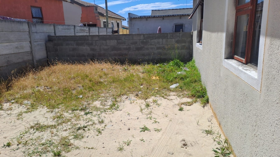 2 Bedroom Property for Sale in Llitha Park Western Cape